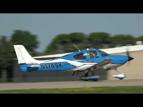 Oshkosh 2018 Sunday Evening departures Runway 18R