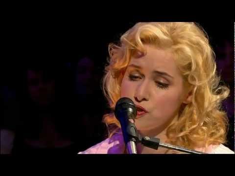 Nellie McKay - Ding Dong on Jools Holland