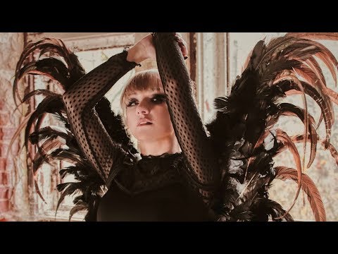 download lagu mp3 mp4 Kowolik, download lagu Kowolik gratis, unduh video klip Kowolik