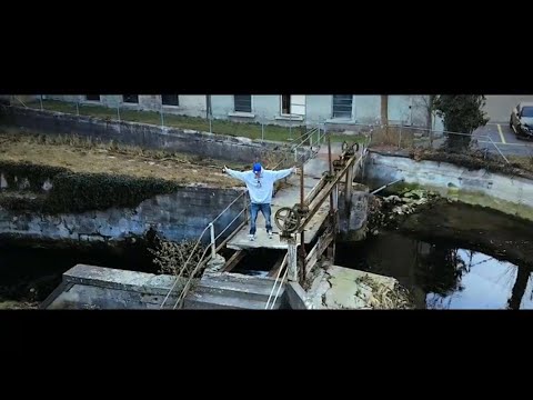 Sean Strange "Rap Science" (Produced By Erick Sermon & Rockwilder) OFFICIAL VIDEO