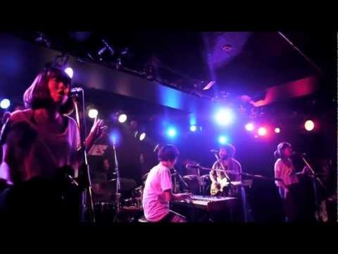 hununhum live at FEVER 20120428-03