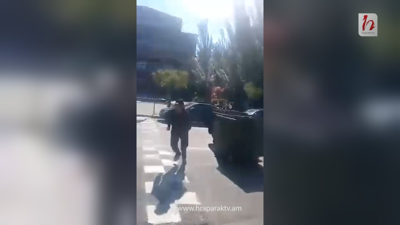 Անհնազանդության ակցիա ԵՊՀ-ի դիմաց