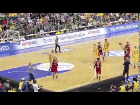 APONEO beim ALBA Basketballspiel in der o2 World Berlin am 12.05.2012