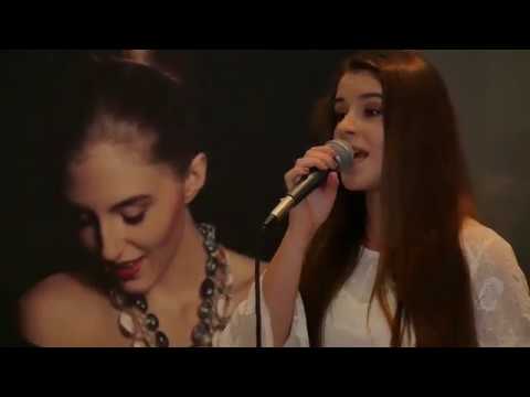 Zosia "Zoya" Sydor - Radość najpiękniejszych lat - Krakowski Komitet Zwalczania Raka