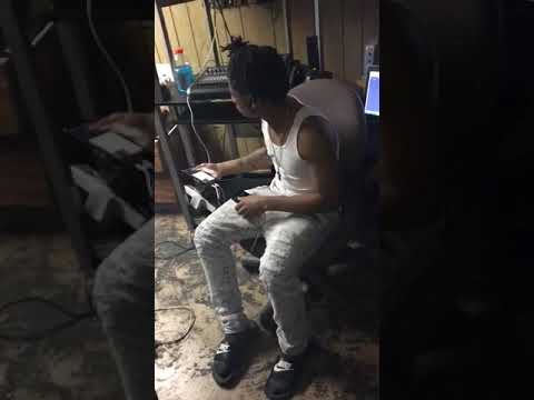 (Chi raq remix) turbo bxndz-Mudville Flow