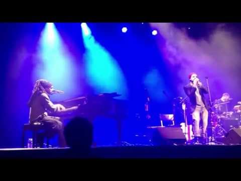 Idan Raichel Project invites N8N on stage in Brussels