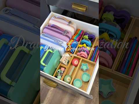 Kitchen drawer organization for school lunches #kitchendrawerorganization #kitchenstorageideas