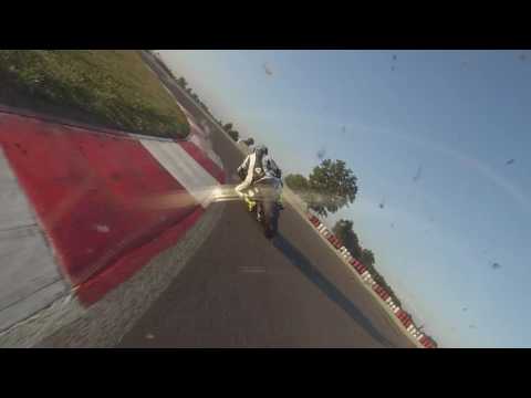 Cremona Circuit on board. Triumph Daytona Vs Bmw S1000RR