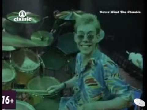 Level 42 - Lessons in Love (Live At Wembley)