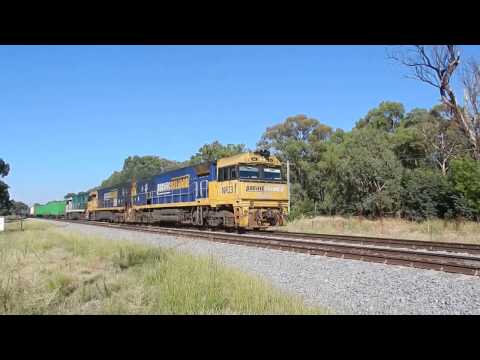 Junee Yrains NR23, NRNR52 & NR84 with 6MW2