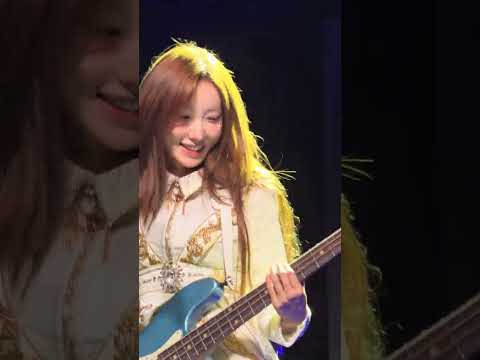 251112 QWER (큐더블유이알) - My Name is Malguem - 1st World Tour ROCKATION in Houston