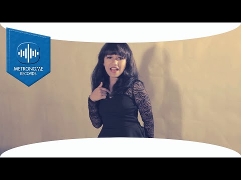 Dhea Vacarey | Paboa Ma