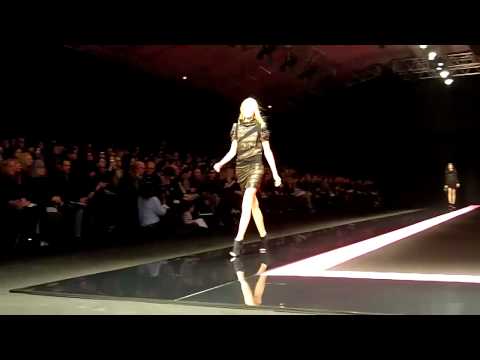 LEONARD Paris Fall Winter 2010/2011 Collection