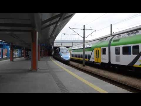 ED250-012 z EIP 3510 wyjeżdża ze stacji początkowej 09.07.2016