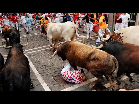 Pamplona bull run: Fastest run and 5 injured