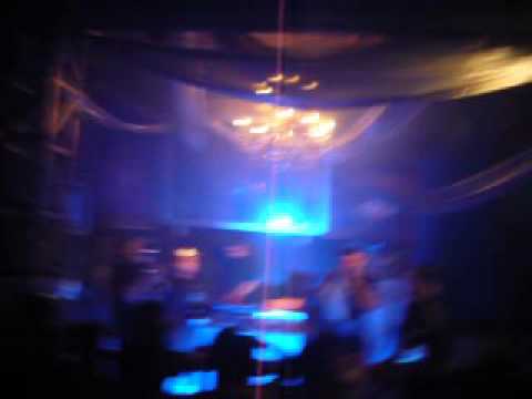 Dan Yelus y Lujo vs. Underdann y Silar