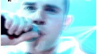 Audio Bullys   We Don&#39;t Care Live @ MTV Brand Spank Music Week 2003&#39;