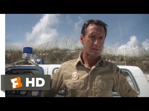 Jaws 2 (2/9) Movie CLIP - A Grisly Discovery (1978) HD