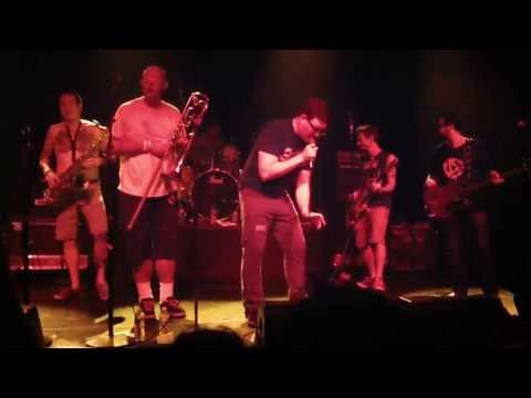 MU330 - LA - Live at Irving Plaza in NYC, Apple Stomp Festival