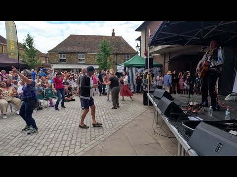 Ed Tudor-Pole - Swords of a Thousand Men