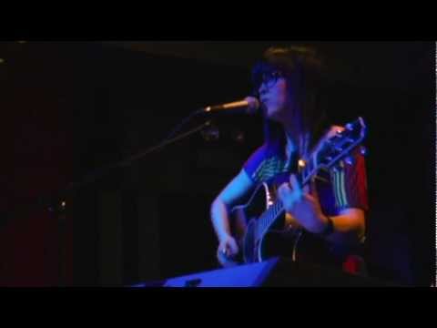 Leslie Hunt - Joga (Live at Jerry's)