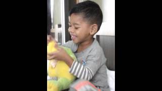 Download lagu Tolong tepi Sikit..versi Ultraman mp3