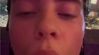 Download lagu Billie Eilish singing 'Solo' by Frank Ocean in the bathtub mp3