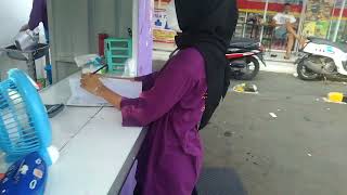 Download lagu BEGINI KESEHARIAN SI CANTIK REVI MARISKA URUS USAHA BOBA. Setelah bisnis parfum dan tas nya. mp3 Download lagu BEGINI KESEHARIAN SI CANTIK REVI MARISKA URUS USAHA BOBA. Setelah bisnis parfum dan tas nya. mp3