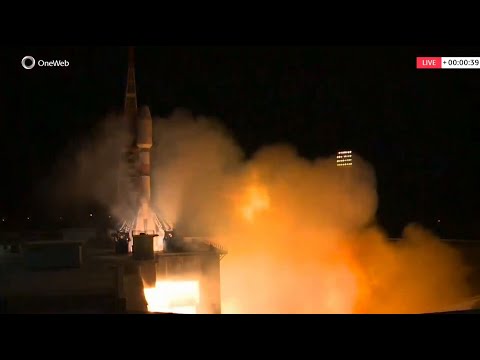 Blastoff! 36 OneWeb internet satellites launch on Soyuz rocket