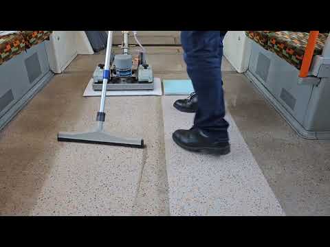 iVo OrbiMax 40 Deep Clean on Vinyl Flooring in Train JUST WATER!