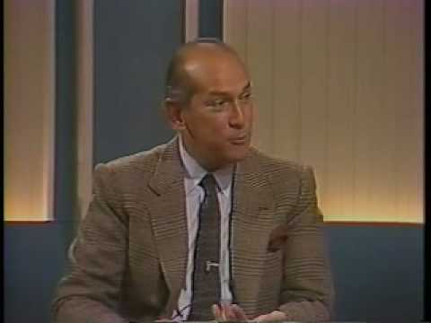 Inside Fashion: Oscar de la Renta, 1984