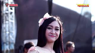 Download lagu Adella- Isyarat Cinta_fendick ft fira azahra mp3 Download lagu Adella- Isyarat Cinta_fendick ft fira azahra mp3