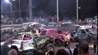 preview picture of video '[C] (Part 1)Demolition Derby. 2009 Allegan County Fair. Truck Championship.'