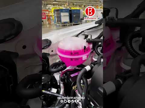 What is this pink liquid on earth? If you add too much, you have to suck it back. It’s really diggin