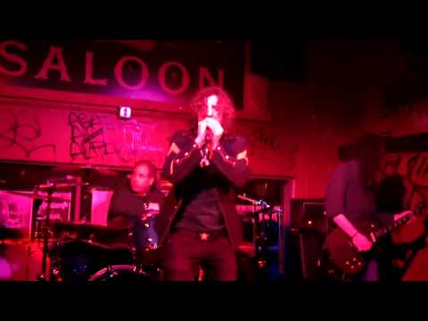 Chris Mess Doing Original Tune "Song For Zed", live in Seattle...