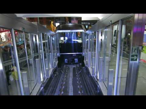 Standseilbahn 6900.01 Lugano Piazza Cioccaro - Lugano Bahnhof Talfahrt nachts Funicolare