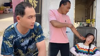 Play with my sister-in-law. Unexpectedly  I met my second sister and felt happy.