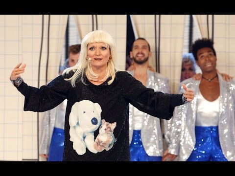 Silvia Abril imita a Raffaella Carrá en 'Tu cara me suena'