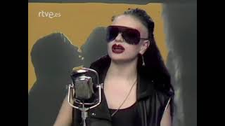 Un Millón De Hormigas Lyrics English Translation