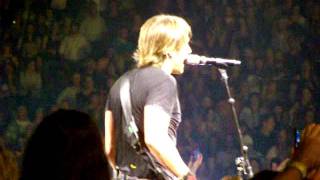 Keith Urban with &#39;Jeans On&#39; from Omaha