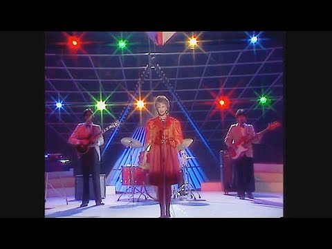 Frida (ABBA) -  I Know There's Something Going On (1982)