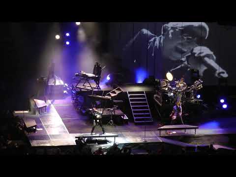 Linkin Park - Philadelphia, Pennsylvania (2011.01.31; Source 1)