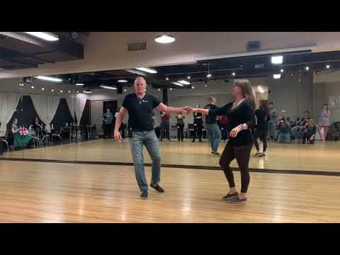 West Coast Swing @ Studio 22 with Wes Neese 2023-01-11 22.02.53