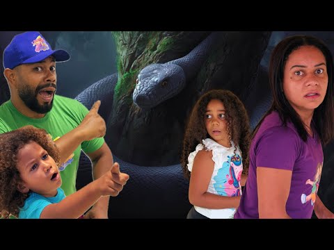 MARINA & LUCAS - WE WENT TO THE SNAKE'S DEN, THE EVERYTHING-EATER!!!!