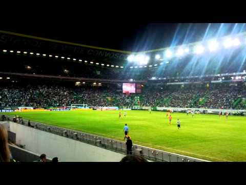 13/14 - Sporting Clube de Portugal 3 - 2 Marítimo - Falhanço incrível de Montero