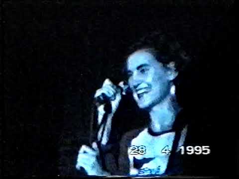 Elastica with Damon Albarn. Vaseline. Sint Jans Molenbeek, Belgium. 28 April 1995.