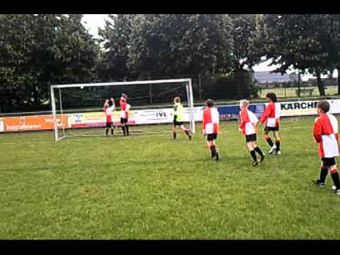 PVCV E11 de beker is van ons