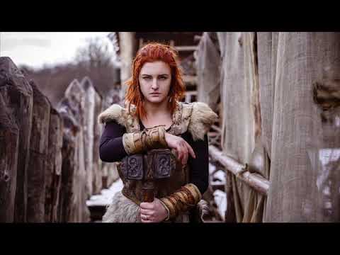 Hedningarna - Täss'on Nainen