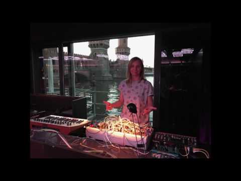 An On Bast modular techno live @ Watergate
