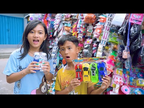 BELI MAINAN MOBIL-MOBILAN BUAT AZAM 😅 DI TUKANG GEROBAKAN